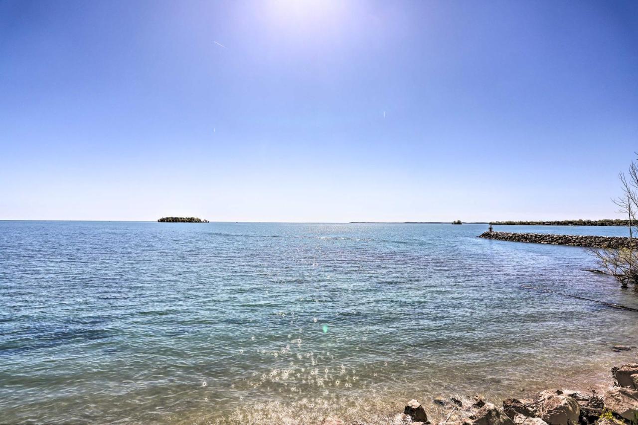 Cozy Middle Bass Island Getaway On Lake Eerie! Пут-ин-Бей Екстериор снимка